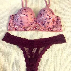 New York Elegance bra and panty set